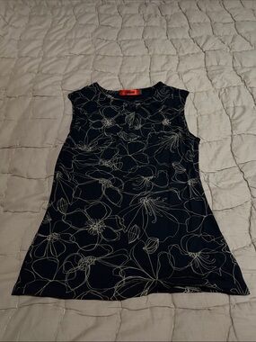 Floral Sleeveless Tank Top in Navy